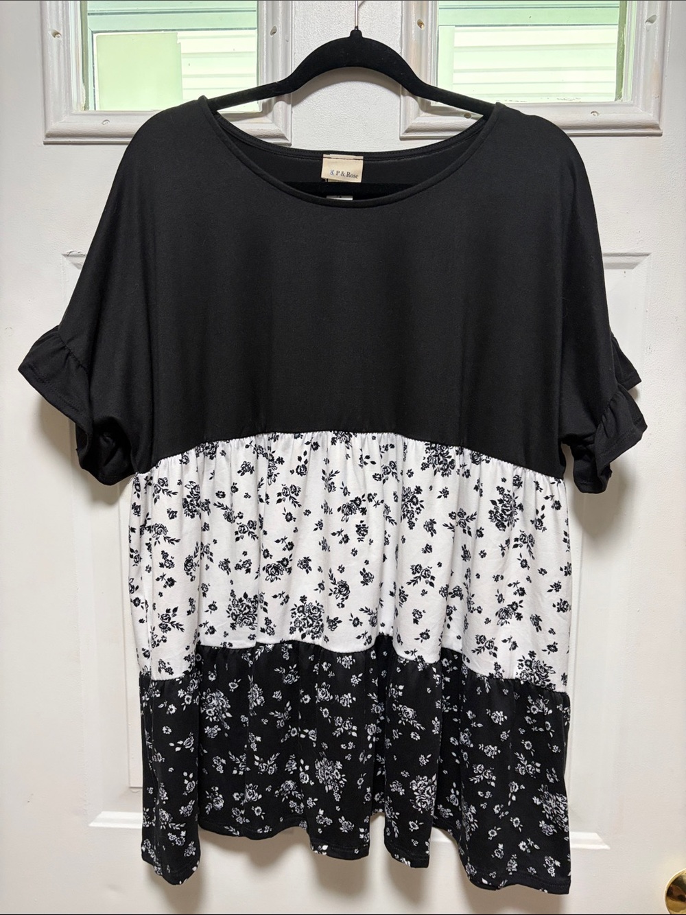 Tiered Black & White Floral Tunic Top